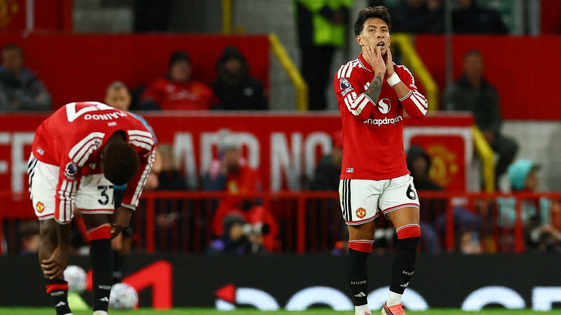 Rooney a Lisandro Martínez: 'Da la cara' por la crisis del Manchester United