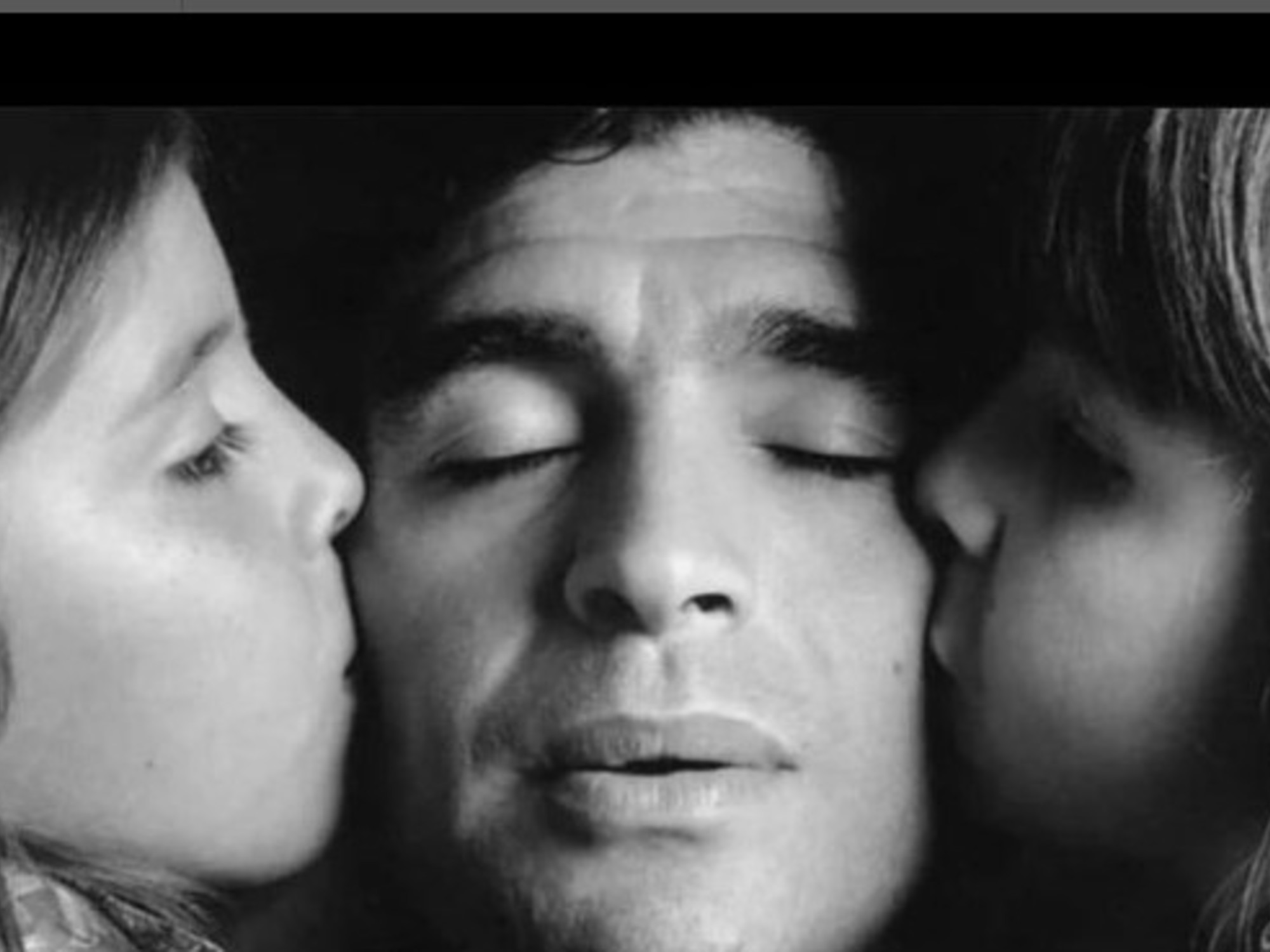 Dalma y Gianinna recordaron a Diego Maradona en sus 66 años
