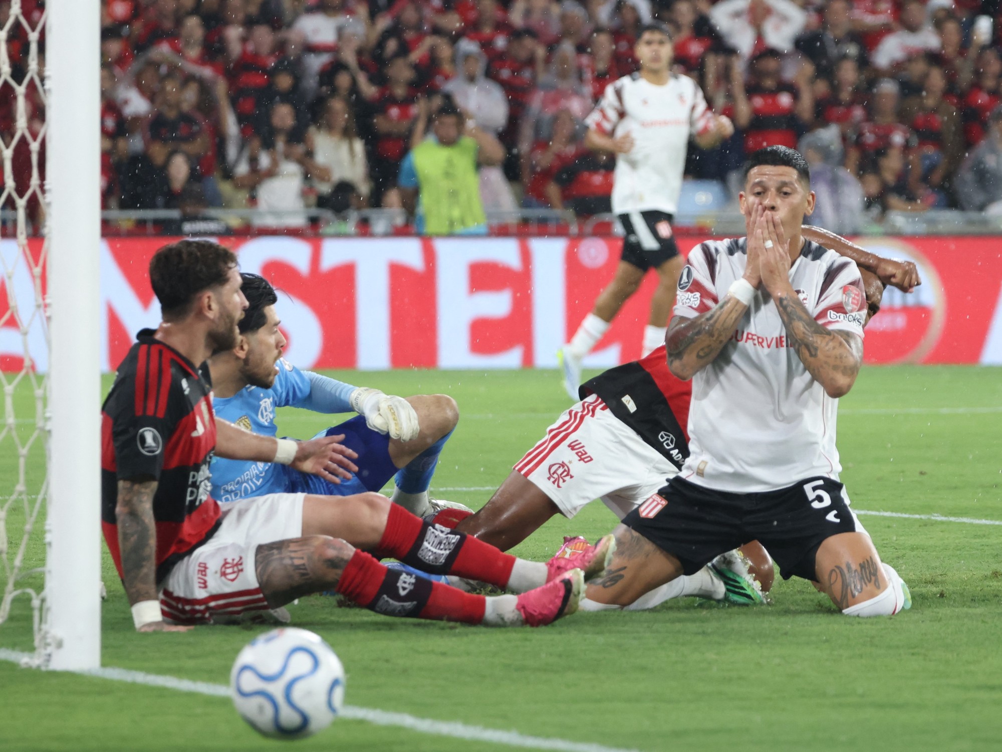 Conmebol rechazó a Flamengo: Estudiantes jugará la final de la Libertadores